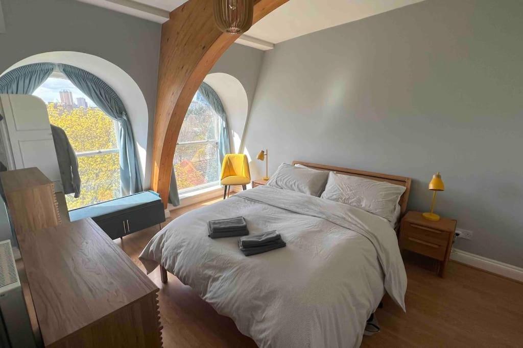 Peaceful Bright City Hide Away With Parking * Londra
