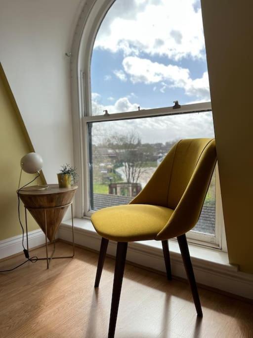Peaceful Bright City Hide Away With Parking * Londra