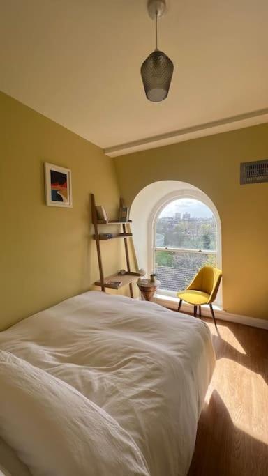 Peaceful Bright City Hide Away With Parking * Londra